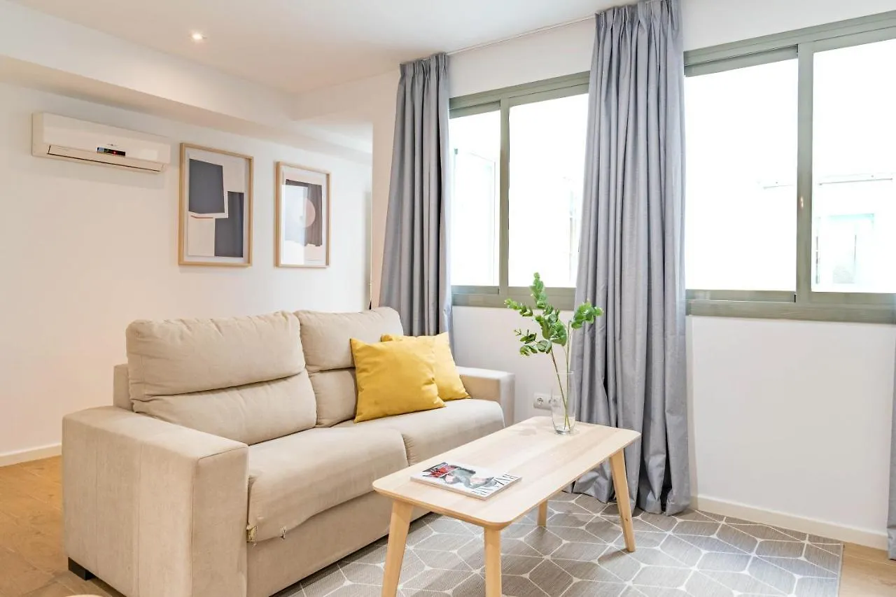 Feelathome Merced Apartments Malaga Spain