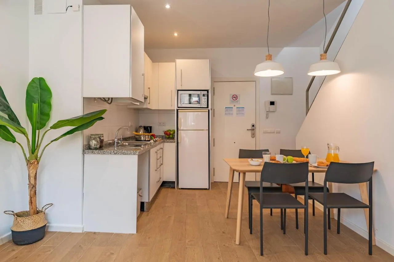 Feelathome Merced Apartments Malaga Spain